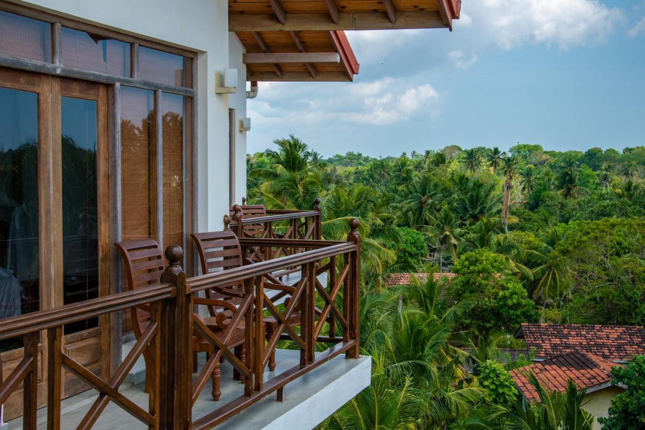 Aussie Swiss Weligama Hotel Ngoại thất bức ảnh